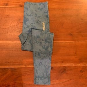 XS Gymshark blue camo leggings